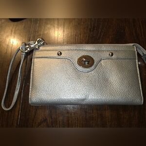 Coach Madison Metallic Silver Pebbled Leather Turnlock Wristlet/ Clutch